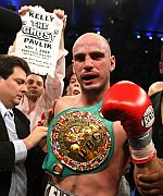 Superchamp Kelly Pavlik im Portrait