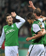 Werder locker im Viertelfinale