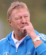Tribünenplatz für Horst Hrubesch Tribünenplatz für Horst Hrubesch
