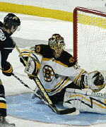 Sabres unterliegen den Bruins im Shoot-Out Sabres unterliegen den Bruins im Shoot-Out
