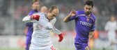 Bayern kommt mit Veilchen davon