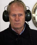 Motoren-Zoff: Red Bull greift Mercedes an Motoren-Zoff: Red Bull greift Mercedes an