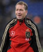 Löw und Köpke haben keine Zweifel an Adler Löw und Köpke haben keine Zweifel an Adler