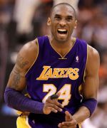 Lakers nehmen Sieg aus Phoenix mit