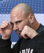 Huck will ''Esel'' durch den Ring treiben