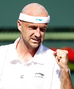 Novak Djokovic scheitert an Ivan Ljubicic Novak Djokovic scheitert an Ivan Ljubicic