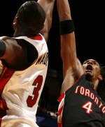 Wade und Bosh treten gemeinsam für die Miami Heat an Wade und Bosh treten gemeinsam für die Miami Heat an