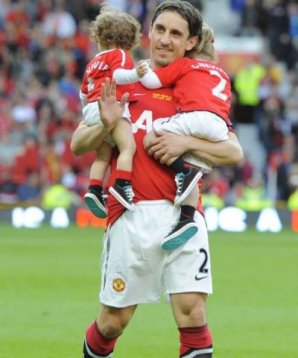 Gary Neville Gary Neville imago 400