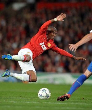 Ashley Young Ashley Young dpa 400x480