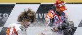 Bradl schlägt zurück - Stoner krönt sich in der Heimat
