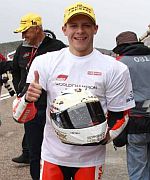 Bradl fährt 2012 in der MotoGP