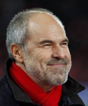 Bayer-Geschäftsführer Wolfgang Holzhäuser