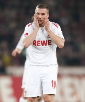 Lukas Podolski traf per Strafstoß