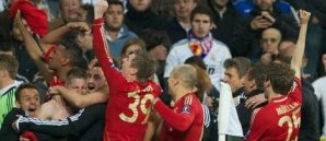 Toni Kroos und die anderen bejubeln ihre Leistung fussball,champions league,bayern münchen,chelsea,finale