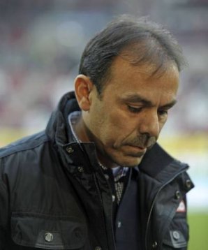 Jos Luhukay verhandelt noch mit dem FC Augsburg Luhukay Augsburg