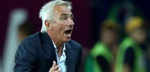 Bert van Marwijk würde gerne zum VfL Wolfsburg wechseln Bert van Marwijk ist zurückgetreten