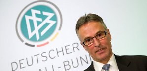 DFB, Helmut Sandrock, Generalsekretär