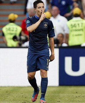 Über diese Geste von Samir Nasri wird in Frankreich diskutiert Frankreich, EM 2012, Torjubel, Nasri, England, Geste