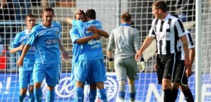 Die Chemnitzer Spieler jubeln mit Torschütze Anton Fink Anton Fink, chemnitzer fc, newcastle united, tor