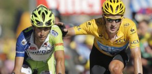 Bradley Wiggins darf das Gelbe Trikot behalten Bradley Wiggins,Vincenzo Nibali,Tour de France