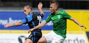 Paderborn testete Deniz Yilmaz (li.) in einem Spiel gegen Bremen Deniz Yilmaz, Paderborn, Mainz