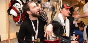 Darin Olver muss länger pausieren Eishockey,Olver,Eisbären
