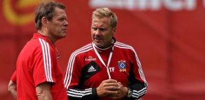 HSV-Trainer Thosten Fink (re.) berät sich mit Sportdirektor Frank Arnesen HSV, Arnesen, Fink, Kühne