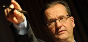 IOC-Sprecher Mark Adams unterstrich die Nulltoleranzpolitik des IOC IOC,Sprecher,Mark Adams,Fingerzeig