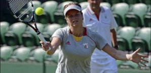 Kim Clijsters beim Training in London Kim Clijsters,Olympia,London,Wimbledon,Training,Volley