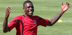 Mohamadou Idrissou verlässt Eintracht Frankfurt Mohamadou Idrissou verlässt Eintracht Frankfurt