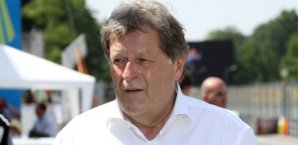 Mercedes-Motorsportchef Norbert Haug norbert haug, mercedes