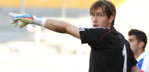 Robin Himmelmann im Tor des Schalker Regionalliga-Teams Robin Himmelmann,ST. Pauli, Schalke 04