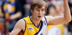 Kevin Smit erhält einen Profivertrag Smit, Basketball, Oldenburg