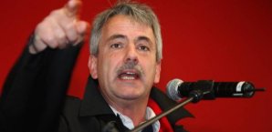 VfB-Präsident Gerd E. Mäuser steht mächtig in der Kritik VfB Stuttgart,Gerd E. Mäuser,Fantreff,Einweihung