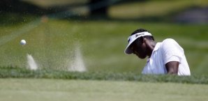 Vijay Singh schlägt den Ball aus dem Bunker Vijay Singh,Bunker,Schlag,Golf