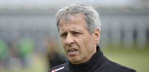 Lucien Favre freut sich über den Trainingsauftakt Borussia Mönchengladbach, Lucien Favre
