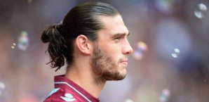 Andy,Carroll,west,ham,united,seifenblasen,premiere