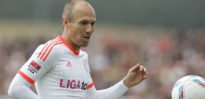 Arjen Robben muss weiter pausieren Arjen,Robben,FC,Bayern,München,lob,fuer,javi,martinez