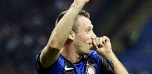 Antonio Cassano feiert Inter Mailand-Sieg und Schwangerschaft seiner Frau Fußball,Cassano,Inter,JUbel