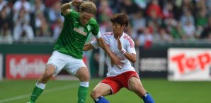 Clemens Fritz wird von Heung Min Son attackiert HSV,werder,bremen,hamburg,clemens,fritz,heung,min,son,duell