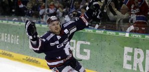 James Sharrow traf zweimal für die Eisbären Berlin James Sharrow, Eisbären Berlin