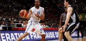 Jimmy Baxter im Trikot von Dijon Jimmy Baxter,Gießen,Small Forward,Basketball