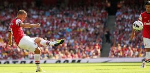 Lukas Podolski zieht ab Lukas,podolksi,fc,arsenal,schuss