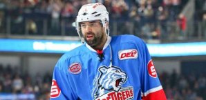 Martin Walter spielt wieder in Wolfsburg Martin Walter,DEL,Eishockey