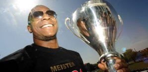 Nathan Robinson wird ein Kölner Hai nathan robinson