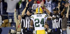 Die Schiedsrichter geben den umstrittenen Touchdown nfl, referees