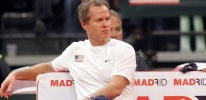 Patrick McEnroe sorgt sich um seine Spielerin Patrick McEnroe,Tennis,USA