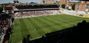 Im Stadion von Rayo Vallecano gibt es offenbar Probleme mit dem Flutlicht Rayo Vallecano, Stadion
