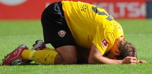 Robert Koch von Dynamo Dresden ärgert sich nach einer ausgelassenen Chance Robert Koch, Dynamo Dresden