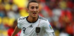 Samed Yesil erzielte zwei Treffer für die U 19 gegen England. Samed Yesil,DFB,U 19-Nationalmannschaft